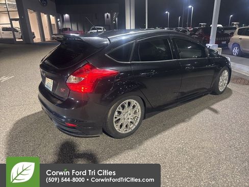 Used 2013 Ford Focus ST image 8