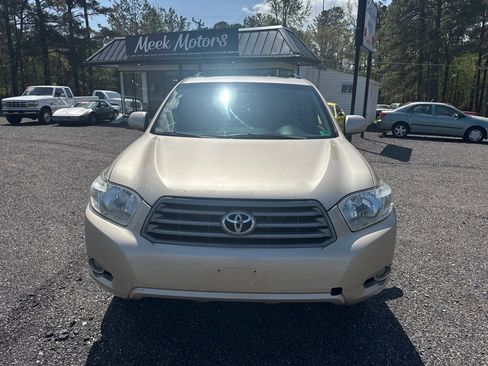 Used 2010 Toyota Highlander SE image 3