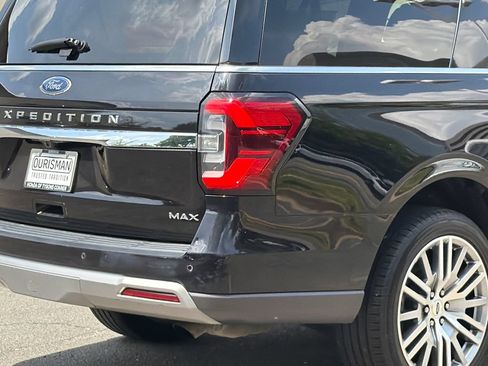 Used 2023 Ford Expedition Max Limited AWD/4WD image 6