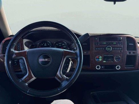 Used 2010 GMC Sierra 1500 SLE w/ Texas Edition RWD image 30