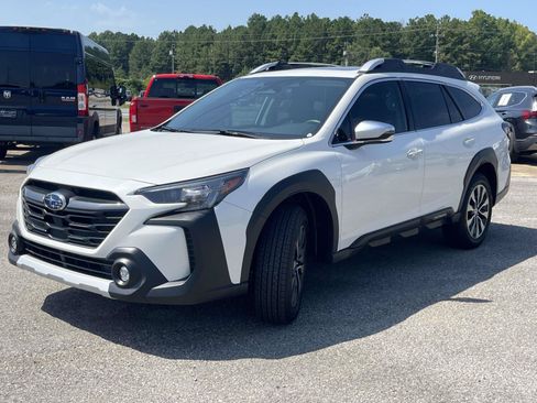 Used 2024 Subaru Outback Touring XT w/ Tech Package 3 AWD/4WD image 6