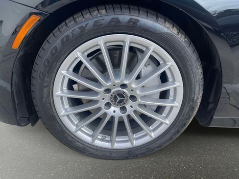 Used 2021 Mercedes-Benz E 350 Sedan image 7