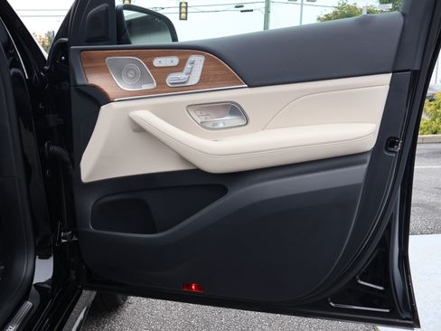 Certified 2025 Mercedes-Benz GLE 450 4MATIC image 27