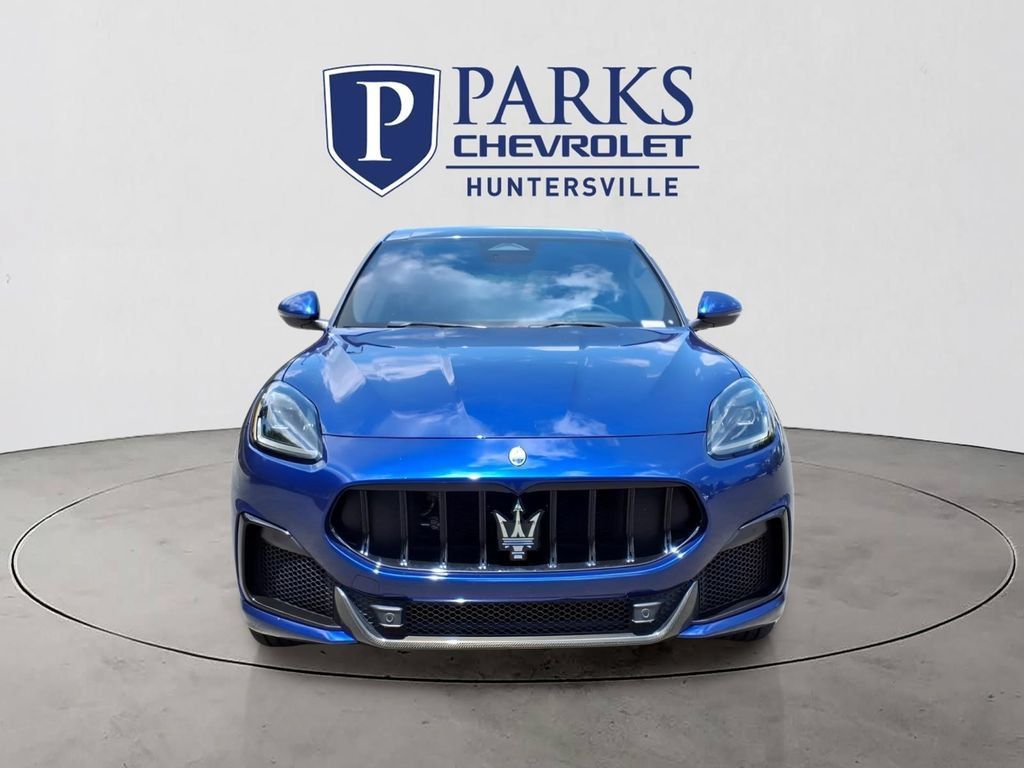 Used 2024 Maserati Grecale Trofeo AWD/4WD image 2