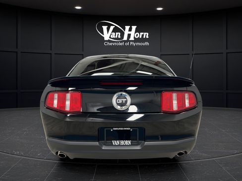 Used 2010 Ford Mustang GT RWD image 6