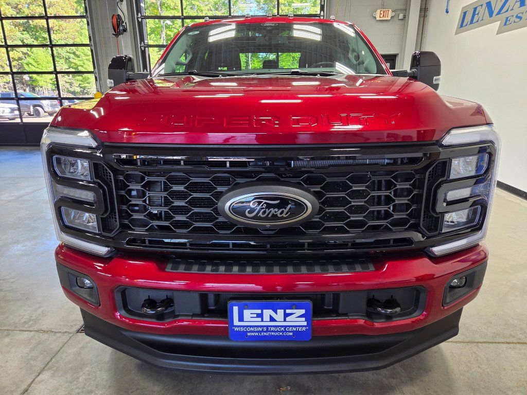 Used 2026 Ford F350 Lariat w/ Black Appearance Package AWD/4WD image 3