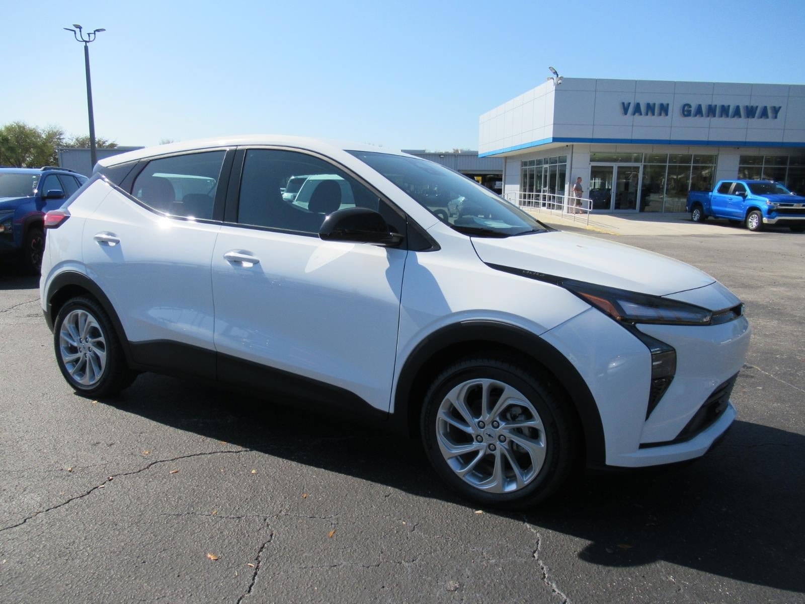 New 2027 Chevrolet Bolt LT FWD image 4