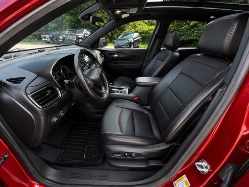 Used 2022 Chevrolet Equinox RS w/ RS Leather Package AWD/4WD image 11