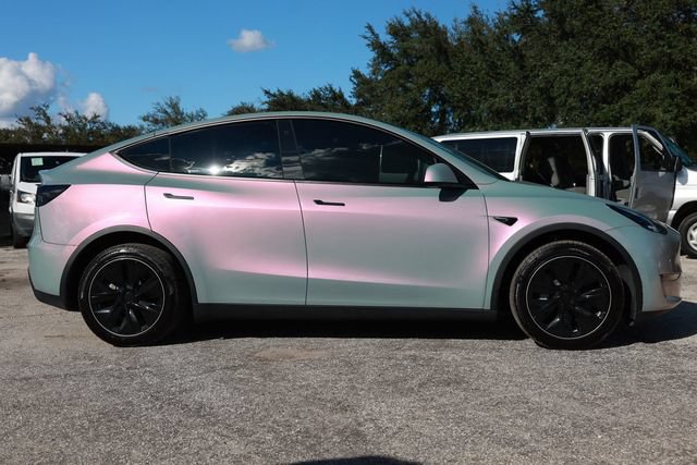Used 2023 Tesla Model Y Long Range AWD/4WD image 17