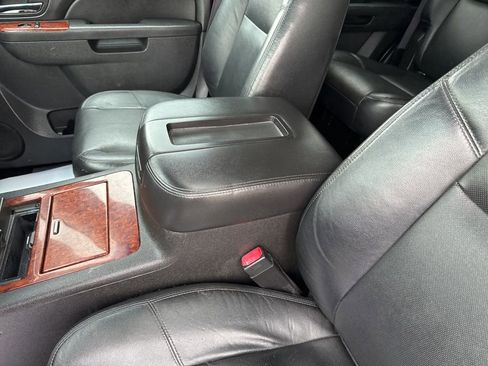 Used 2012 Chevrolet Tahoe LTZ image 29