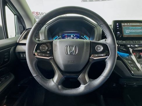 Used 2023 Honda Odyssey Touring image 11