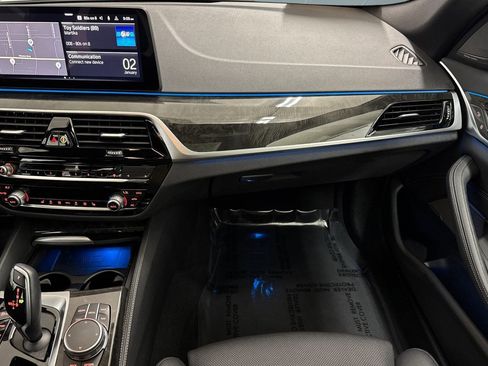 Certified 2023 BMW 530e 530e w/ M Sport Package image 30