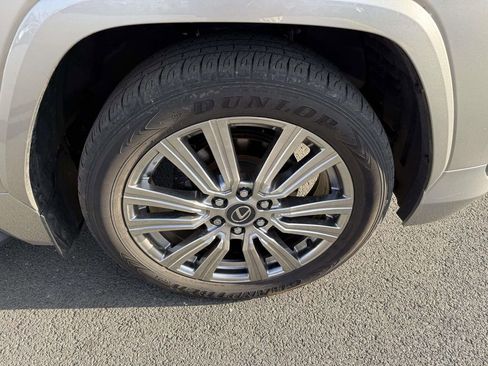 Used 2024 Lexus LX 600 4WD w/ Ultra Luxury Package image 7