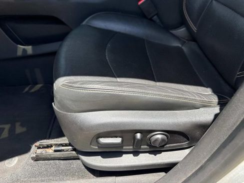 Used 2019 GMC Terrain SLT AWD/4WD image 24