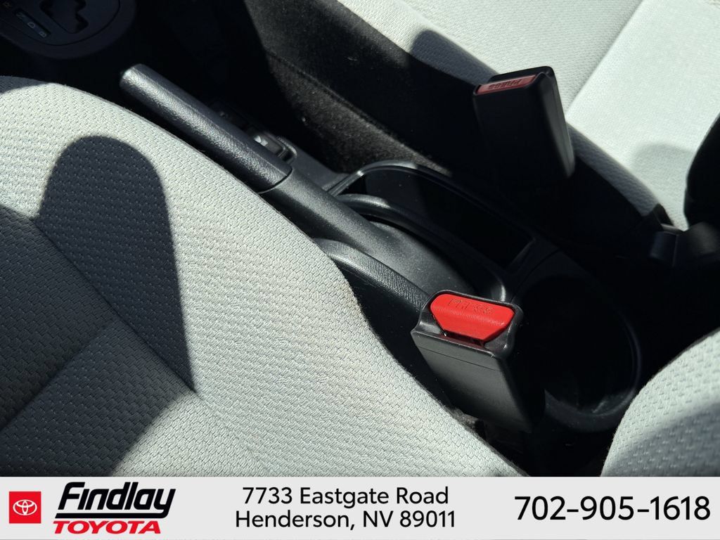 Certified 2018 Toyota Prius C One w/ Carpet Mat Package FWD image 28