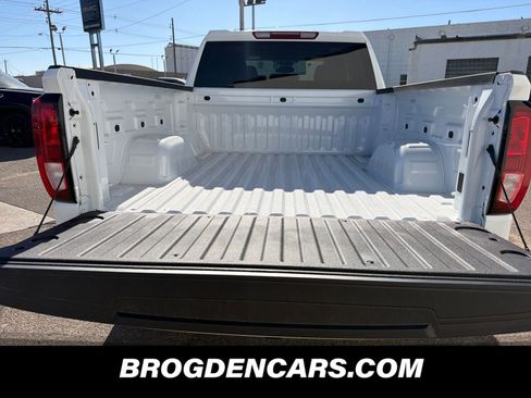 New 2026 GMC Sierra 1500 Pro image 9