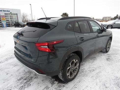 New 2026 Chevrolet Trax LT w/ Driver Confidence Package image 5