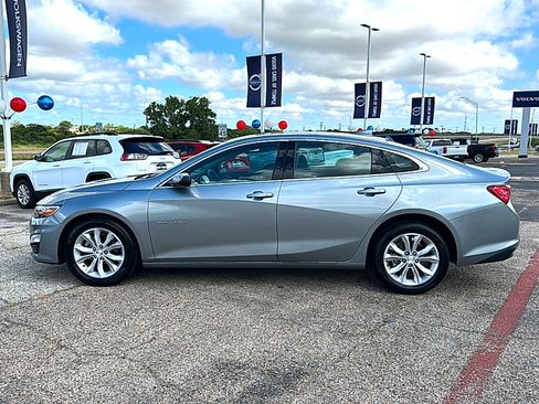 Used 2025 Chevrolet Malibu LT FWD image 5