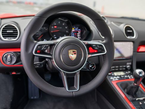 New 2025 Porsche 718 Cayman image 15