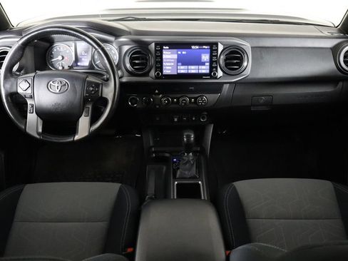 Used 2020 Toyota Tacoma TRD Sport AWD/4WD image 13