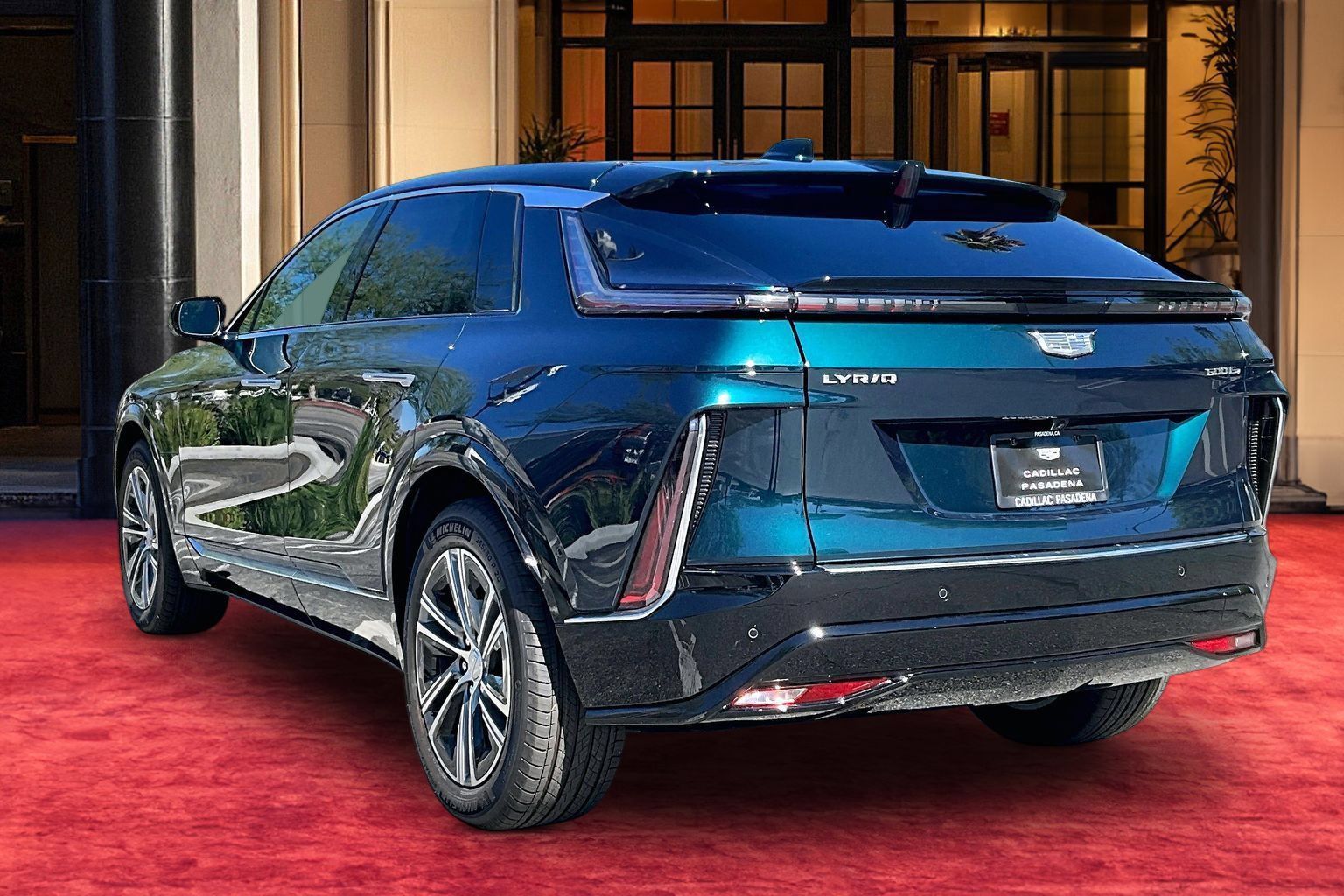 New 2026 Cadillac Lyriq Luxury w/ LPO, Floor Liner Package AWD/4WD image 4