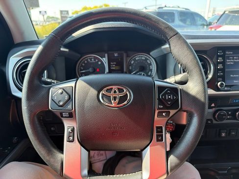 Used 2021 Toyota Tacoma SR5 AWD/4WD image 20