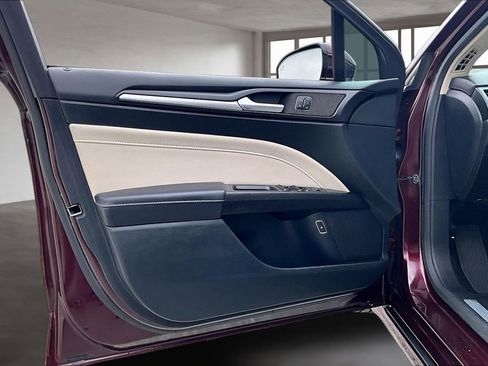 Used 2017 Ford Fusion Energi Titanium image 20