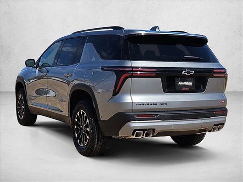 New 2026 Chevrolet Traverse Z71 w/ Enhanced Driving Package image 9