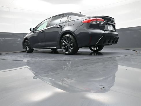 Certified 2025 Toyota Corolla SE FWD image 31