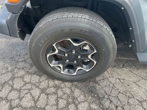 Used 2021 Jeep Wrangler Unlimited Sport image 31