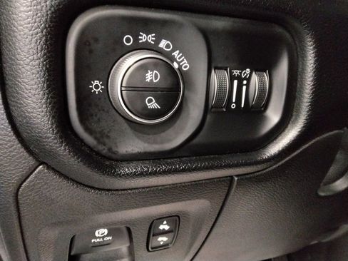 Used 2021 RAM 1500 Laramie w/ Off Road Group image 17