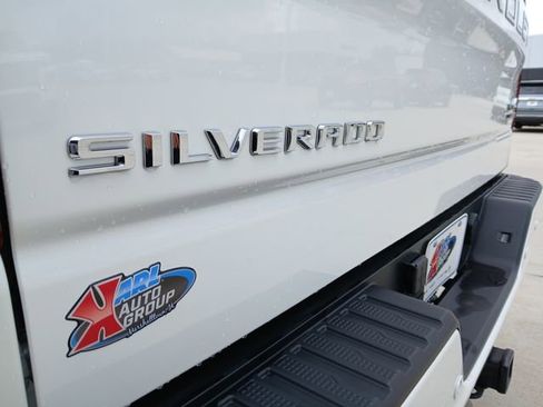 Used 2025 Chevrolet Silverado 1500 High Country w/ High Country Premium Package AWD/4WD image 13