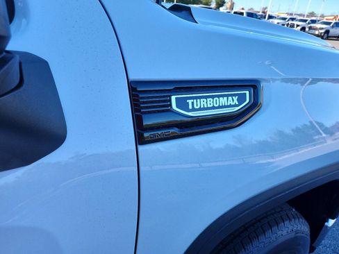 New 2026 GMC Sierra 1500 Pro w/ Pro Value Package image 7