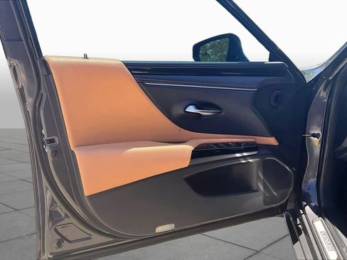 Used 2025 Lexus ES 350 w/ Accessory Package (P3) FWD image 20