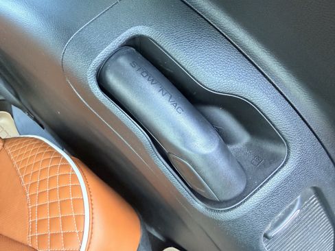 Used 2026 Chrysler Pacifica Pinnacle FWD image 54
