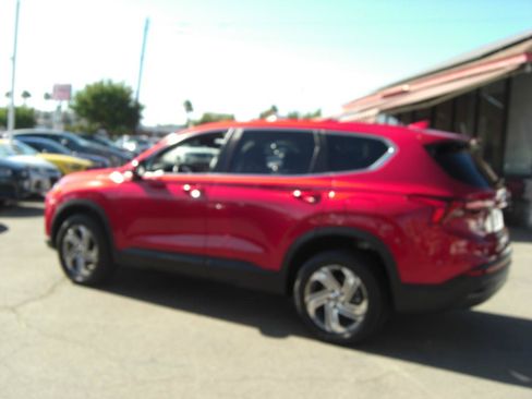 Used 2021 Hyundai Santa Fe SE AWD/4WD image 11