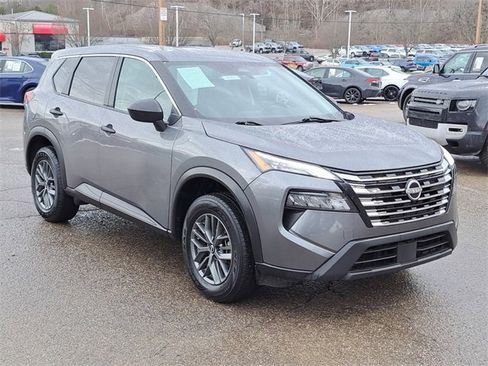 Used 2024 Nissan Rogue S image 7