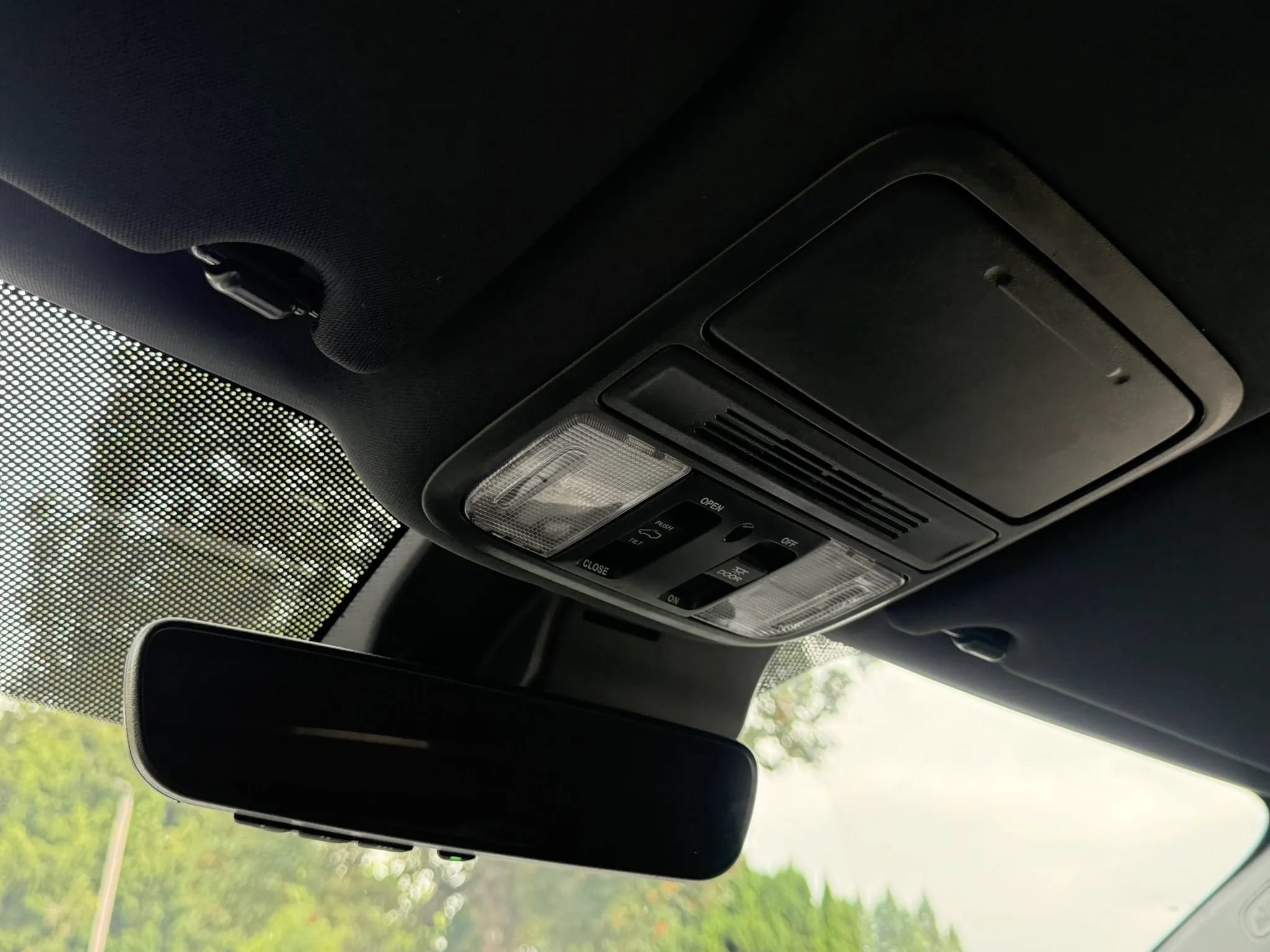 Used 2024 Honda Passport EX-L image 19