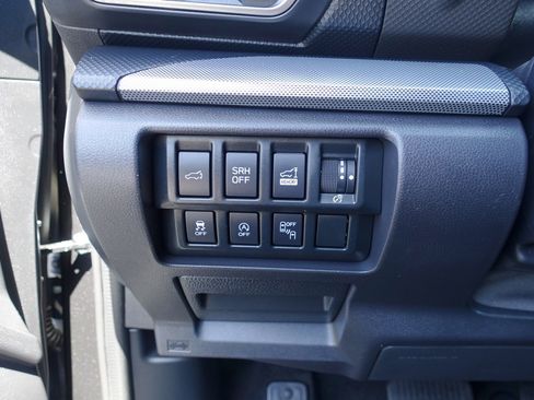 Used 2019 Subaru Forester Limited image 12