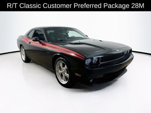 Used 2010 Dodge Challenger R/T RWD image 1