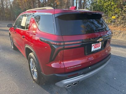 Used 2026 Chevrolet Traverse LT w/ Enhanced Driving Package