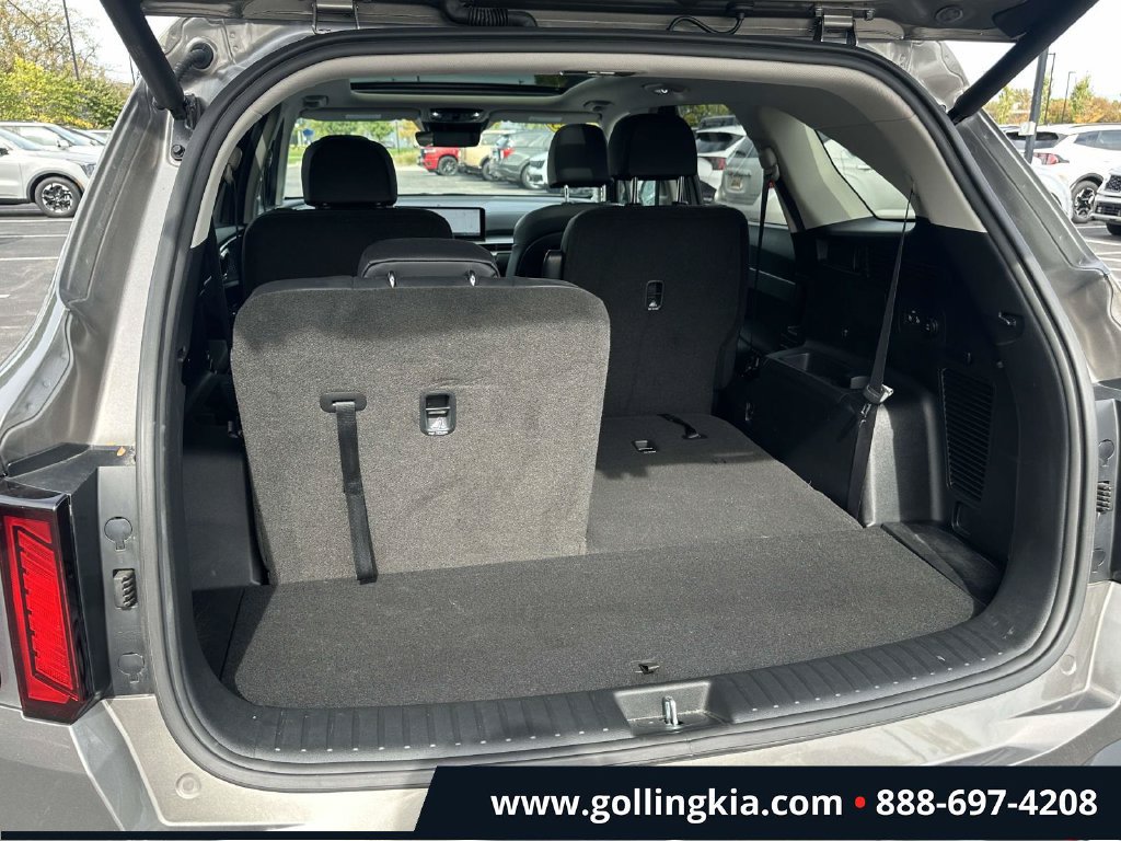 Certified 2025 Kia Sorento EX w/ EX Panoramic Sunroof Package AWD/4WD image 9