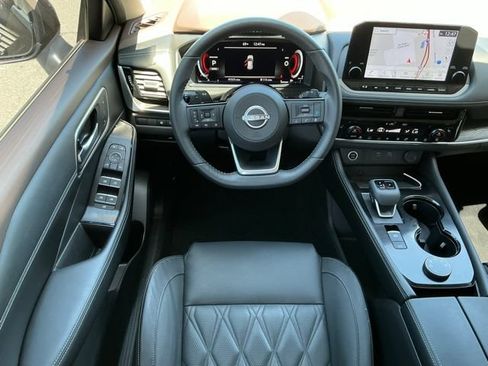 Used 2023 Nissan Rogue Platinum w/ Platinum Premium Package AWD/4WD image 9