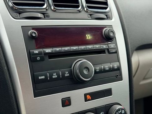 Used 2008 GMC Acadia SLE image 9