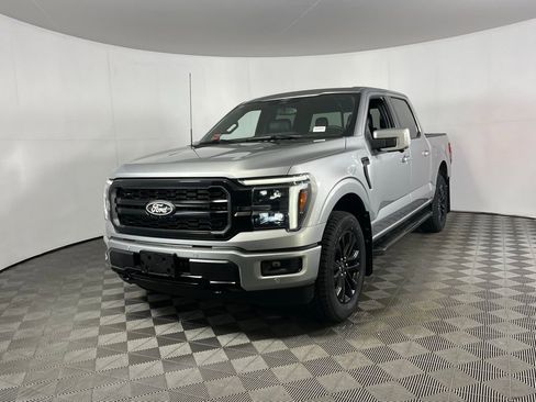 Used 2025 Ford F150 Lariat AWD/4WD image 3