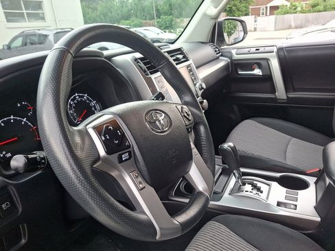 Used 2020 Toyota 4Runner SR5 image 25