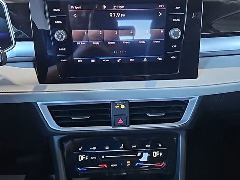 New 2026 Volkswagen Taos SE image 29