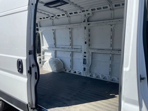 Used 2023 RAM ProMaster 2500 FWD image 30