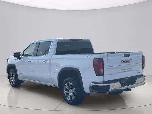 Used 2025 GMC Sierra 1500 SLT AWD/4WD image 4