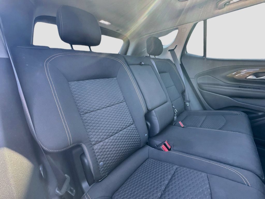 Used 2018 GMC Terrain SLE w/ Driver Convenience Package AWD/4WD image 28
